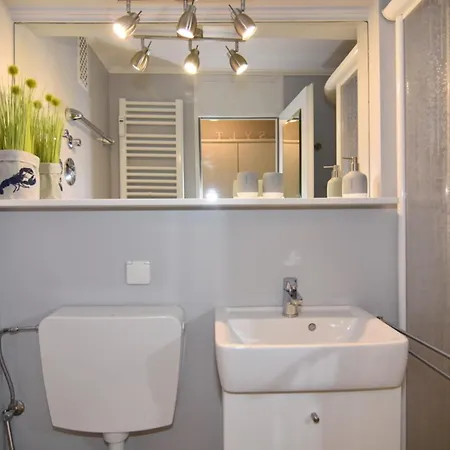 Metropol, Whg 284, Seeseite 12og شقة